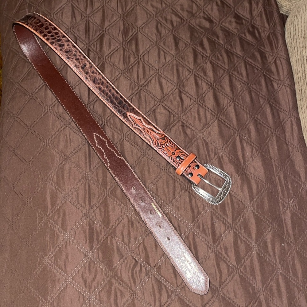 Ariat NWOT genuine leather belt! Size-36